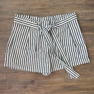 Stripe Casual Shorts